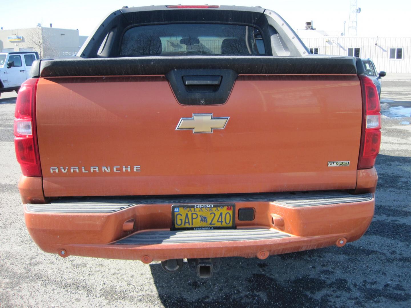 2007 Burnt Orange /Charcoal Chevrolet Avalanche LTZ 4WD (3GNFK12347G) with an 8 Cylinder Engine engine, Automatic transmission, located at 9530 Old Seward Highway, Anchorage, AK, 99515, (907) 349-3343, 61.134140, -149.865570 - Photo#3